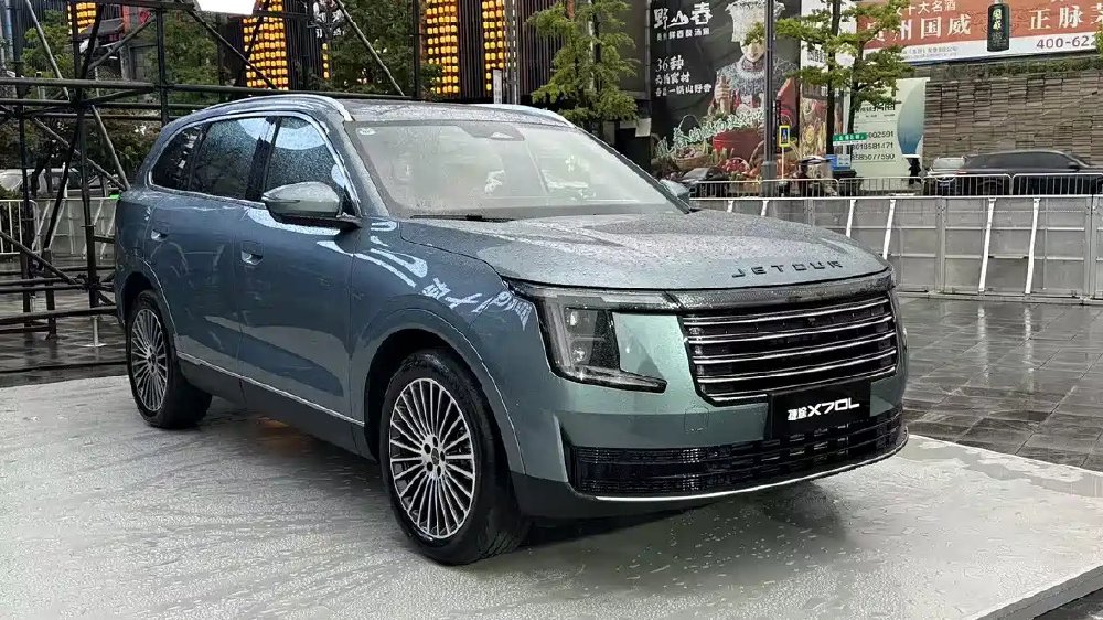 捷途X70L上市，置换价9.99万起，前路虎设计师操刀