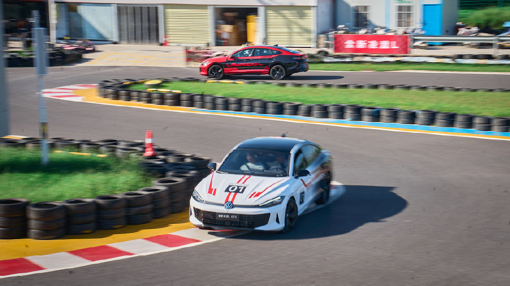 GT不熄，凌感全开——“车市小喇叭”全面体验全新凌渡L