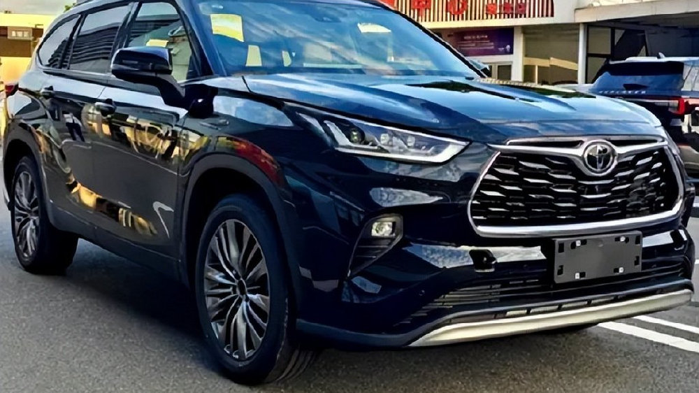 2026款汉兰达发布！11款砍至9款，2.0T售30万内，标配15.6寸大屏