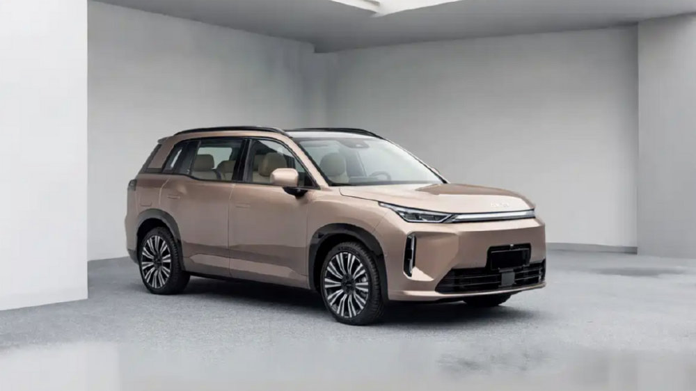 埃安AION i60将11月上市，紧凑型SUV是打不过零跑C10的