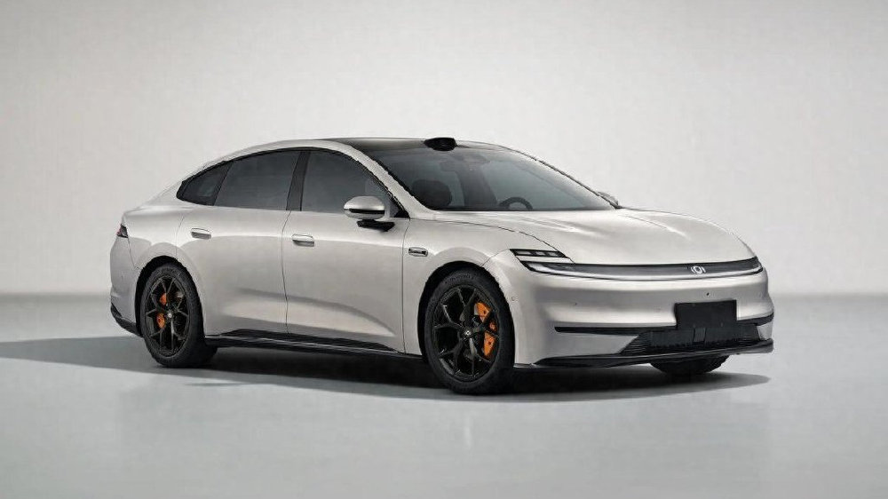 适合家用的纯电中大型车，长安启源A06和日产N7谁才是理想之选？