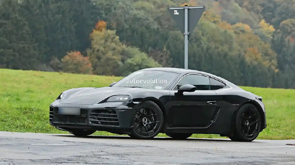 全新保时捷718纯电版谍照曝光，似911+Taycan结合体，26年发布