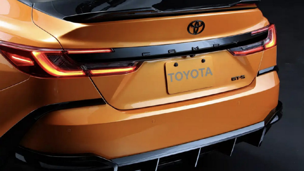 凯美瑞GT-S官图，性能套件一加，谁能不爱？