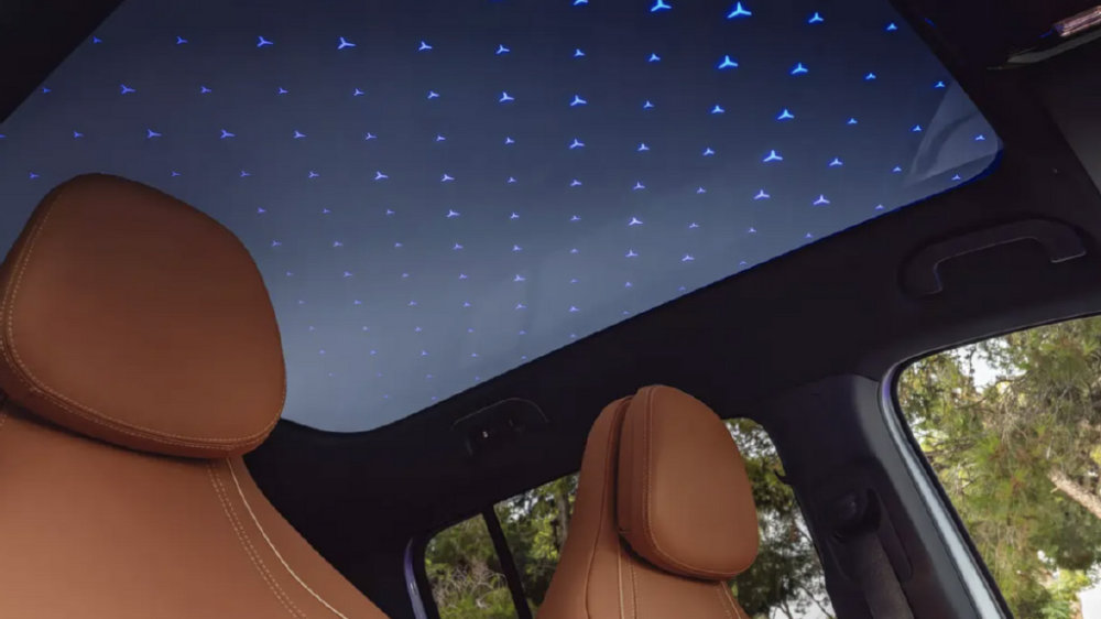 全新一代奔驰GLB曝光，星空顶+七座，下月首发