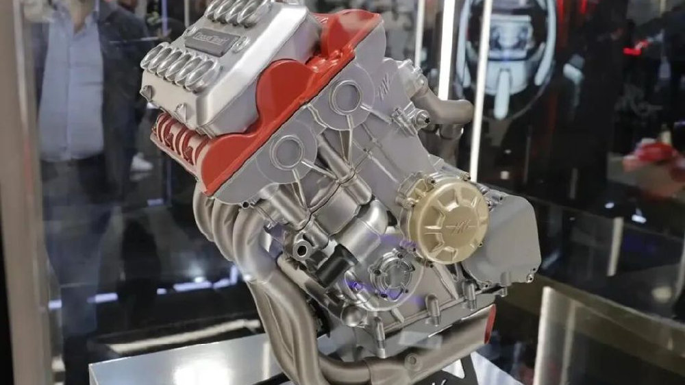 米兰车展丨240匹、V型5缸，MV Agusta VR5发动机亮相
