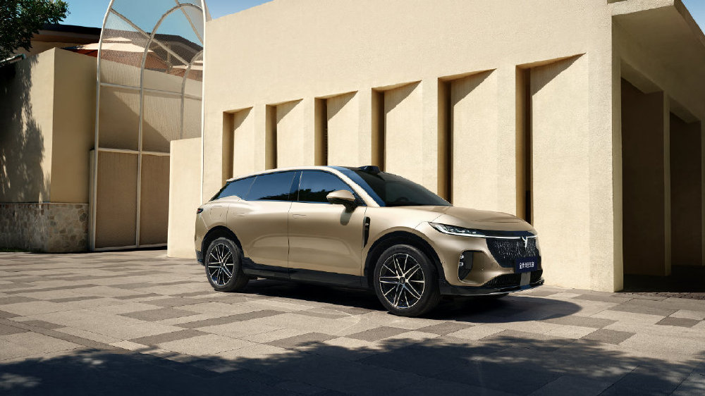 20万级纯电SUV的“六边形战士”，岚图知音凭啥撼动市场？