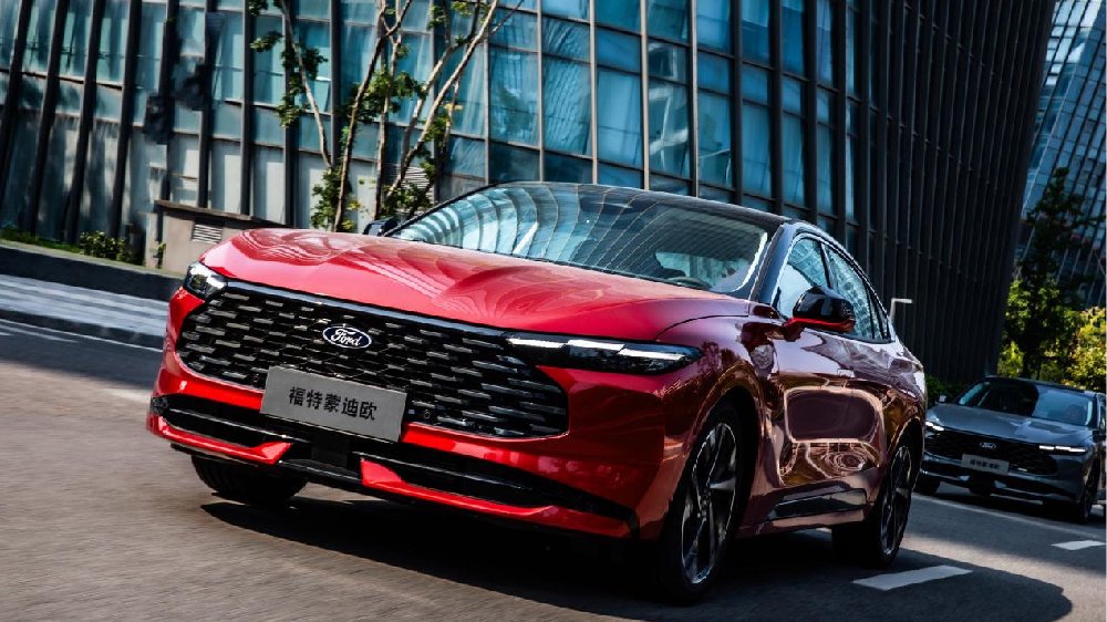 福特新蒙迪欧焕新登场，以“四大精钢”重塑中高级轿车价值标杆