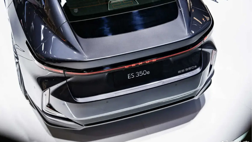 新一代雷克萨斯ES明年上市，有纯电，但还是进口