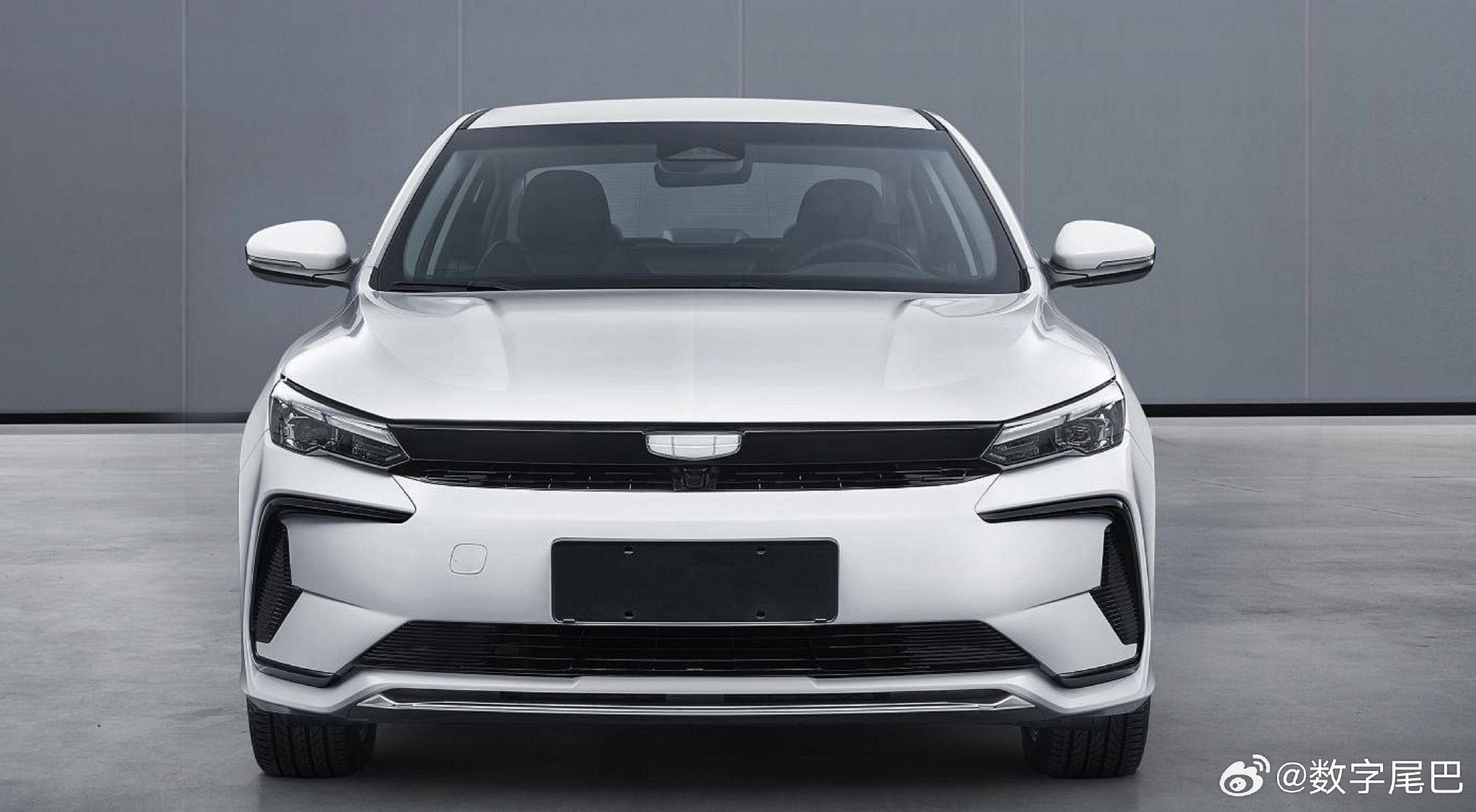 硬刚比亚迪秦！