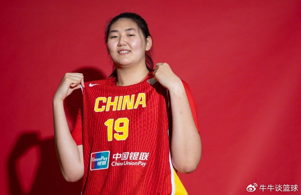 中国女篮大换血引热议！李梦领衔95后淡出国家队 张子宇意外落选