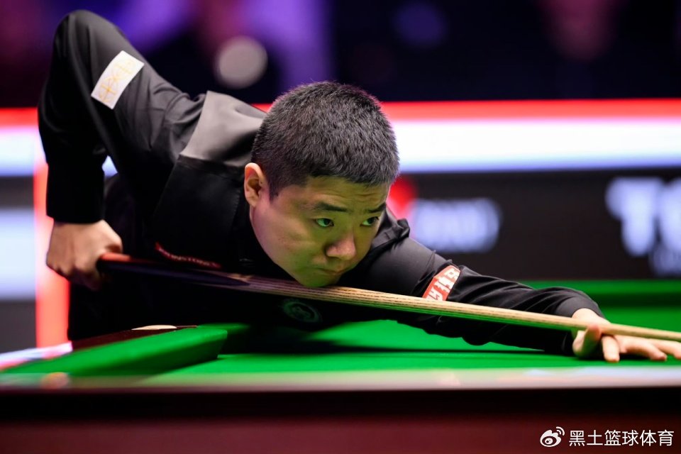 连续2年一轮游！丁俊晖呆若木鸡 中国出局唯一一人 确定无缘球员锦标