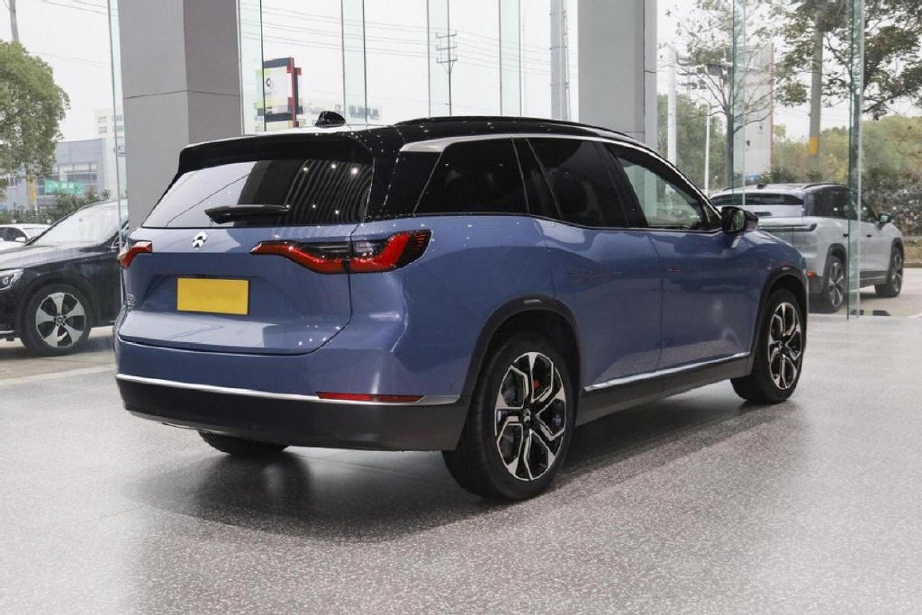 60万级的中大型SUV,奥迪Q7对比蔚来ES8,究竟如何选?4 60万级的中大型SUV,奥迪Q7对比蔚来ES8,究竟如何选?