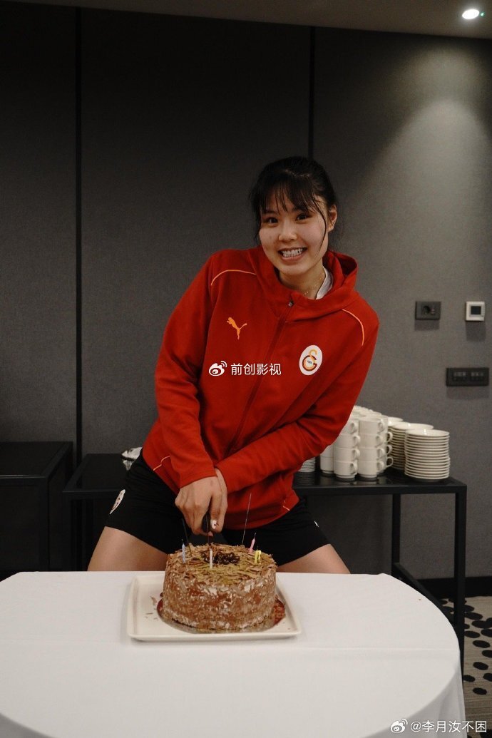 李月汝有意收购一支欧洲女篮球队引热议 与更多投资人组建收购团队