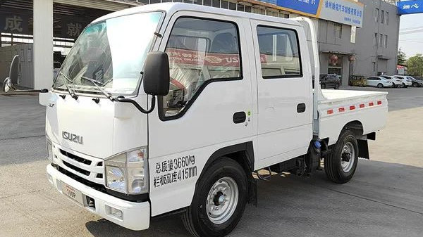 双排驾驶室+2.5L动力 庆铃五十铃ELF 100P实拍解析 | 卡车之友网