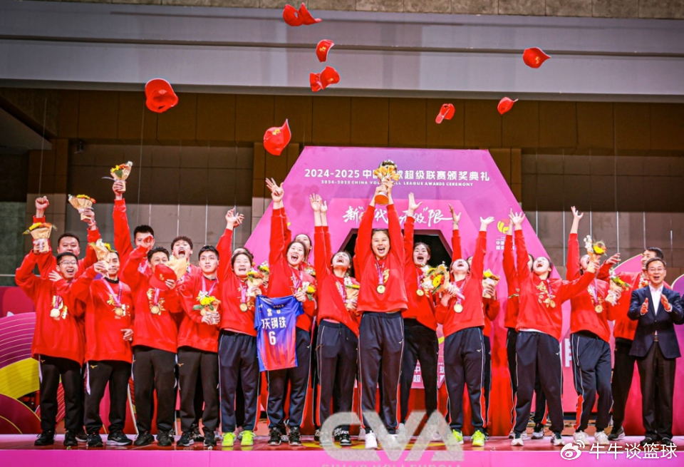 排超联赛最佳阵容：吴梦洁李盈莹领衔，丁霞老当益壮亚军无人入选