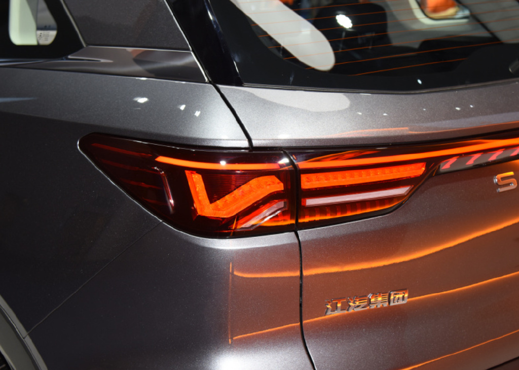 20.99万元起/续航里程605km 思皓爱跑正式开启预售休闲区蓝鸢梦想 - Www.slyday.coM 20.99万元起/续航里程605km 思皓爱跑正式开启预售休闲区蓝鸢梦想 - Www.slyday.coM