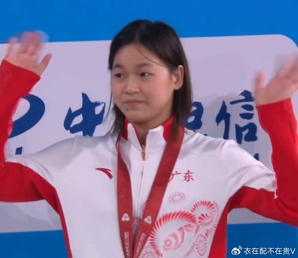 陈若琳来看全红婵了！183天不见，现场见证爱徒复出就夺冠，很满意