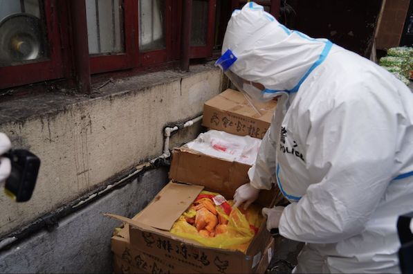 上海一男子大量囤菜,7天销售175万余元,获利150余万……警方通报休闲区蓝鸢梦想 - Www.slyday.coM 上海一男子大量囤菜,7天销售175万余元,获利150余万……警方通报休闲区蓝鸢梦想 - Www.slyday.coM