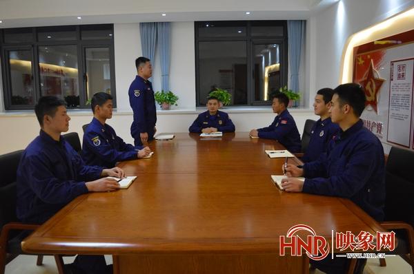 商水县消防救援大队深入学习贯彻党的十九届六中全会精神休闲区蓝鸢梦想 - Www.slyday.coM 商水县消防救援大队深入学习贯彻党的十九届六中全会精神休闲区蓝鸢梦想 - Www.slyday.coM