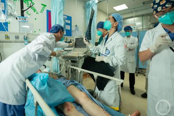 母亲讲述甘宇失联17天后获救过程:我们一直没有放弃休闲区蓝鸢梦想 - Www.slyday.coM 母亲讲述甘宇失联17天后获救过程:我们一直没有放弃休闲区蓝鸢梦想 - Www.slyday.coM