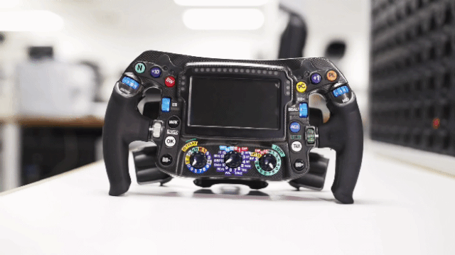 F1赛车方向盘看不懂?那就来看看这个!