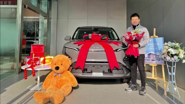 起亚EV5提车，530Air 15.98万， E-GMP平台，64.2kwh电池……