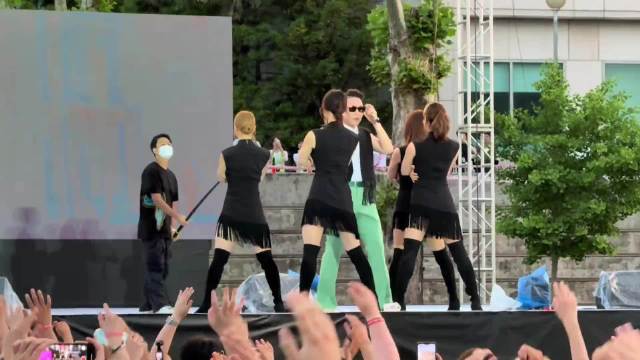 还得是鸟叔！嗨翻全场！