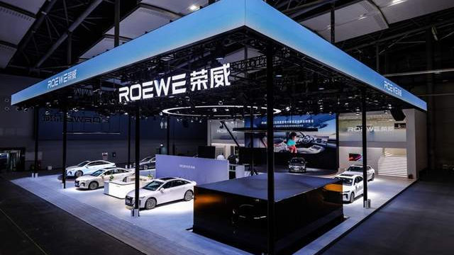 “预制车机”真的OUT了！让荣威M7 DMH告诉你什么才是“活人感”