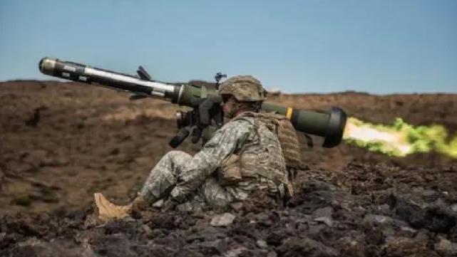 边境平衡打破,乌克兰军队开火了!超9万俄军40个战斗群三面围攻休闲区蓝鸢梦想 - Www.slyday.coM 边境平衡打破,乌克兰军队开火了!超9万俄军40个战斗群三面围攻休闲区蓝鸢梦想 - Www.slyday.coM