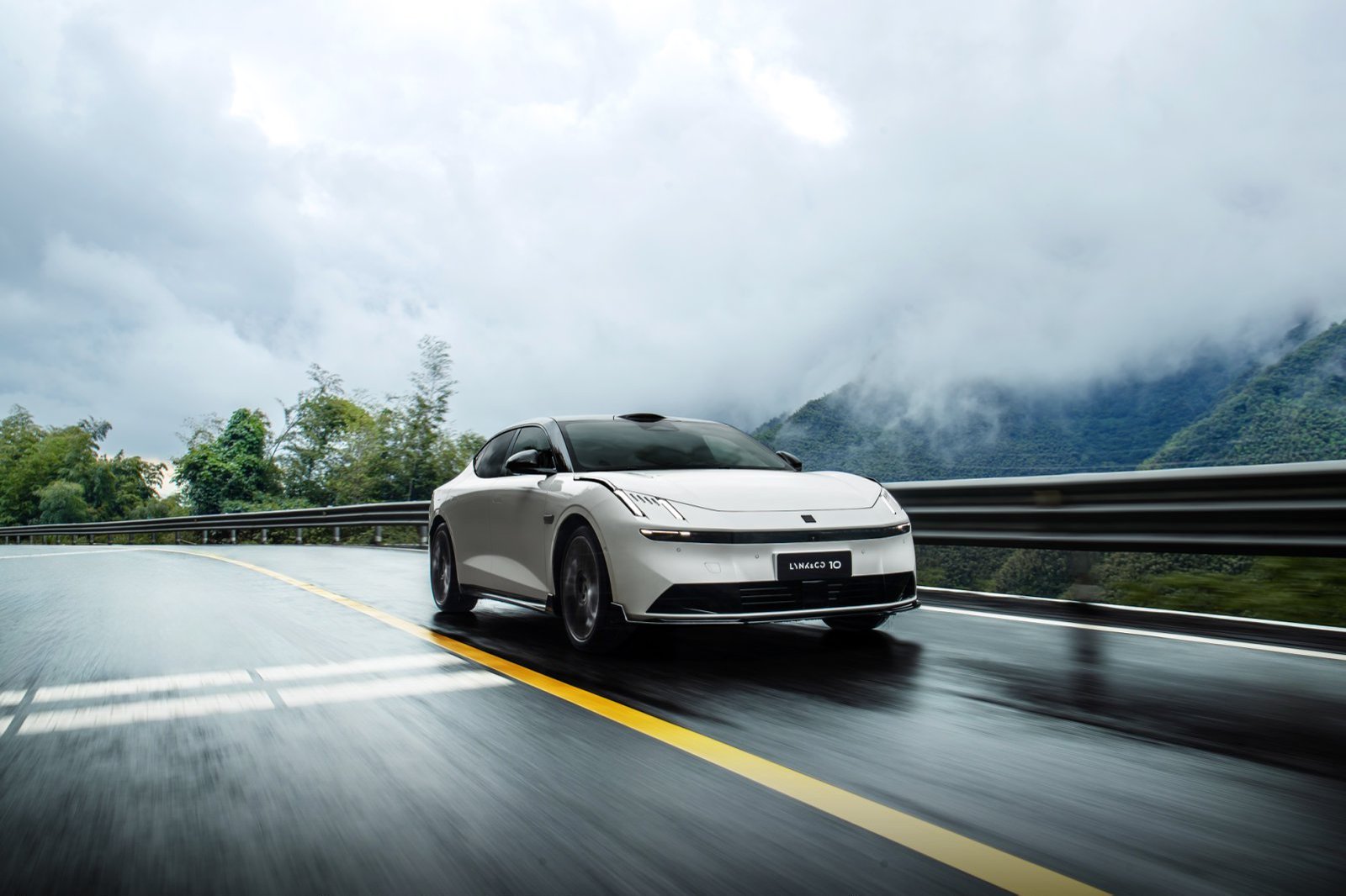 吉利星睿AI云动力2.0发布四大功能，领克10 EM-P标配四驱