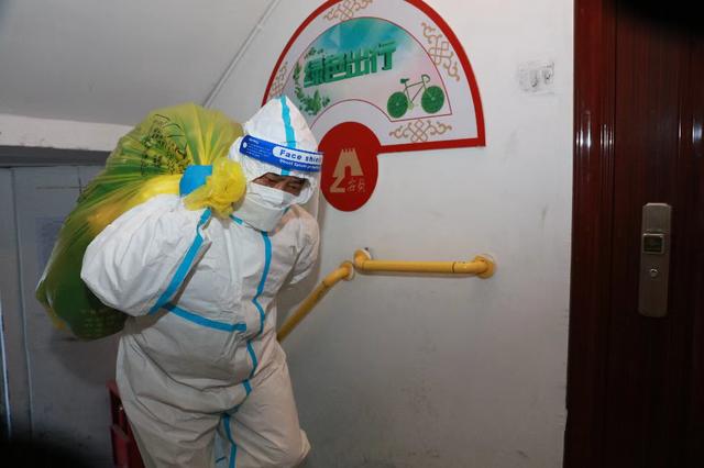 北京新增本土确诊12例,三地定为高风险地区休闲区蓝鸢梦想 - Www.slyday.coM 北京新增本土确诊12例,三地定为高风险地区休闲区蓝鸢梦想 - Www.slyday.coM