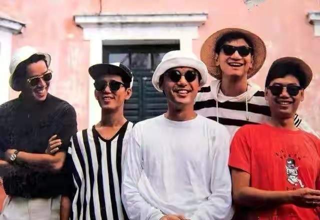 67岁钟镇涛宝刀不老，与章小蕙的离婚破产后，遇见贤妻走出低谷