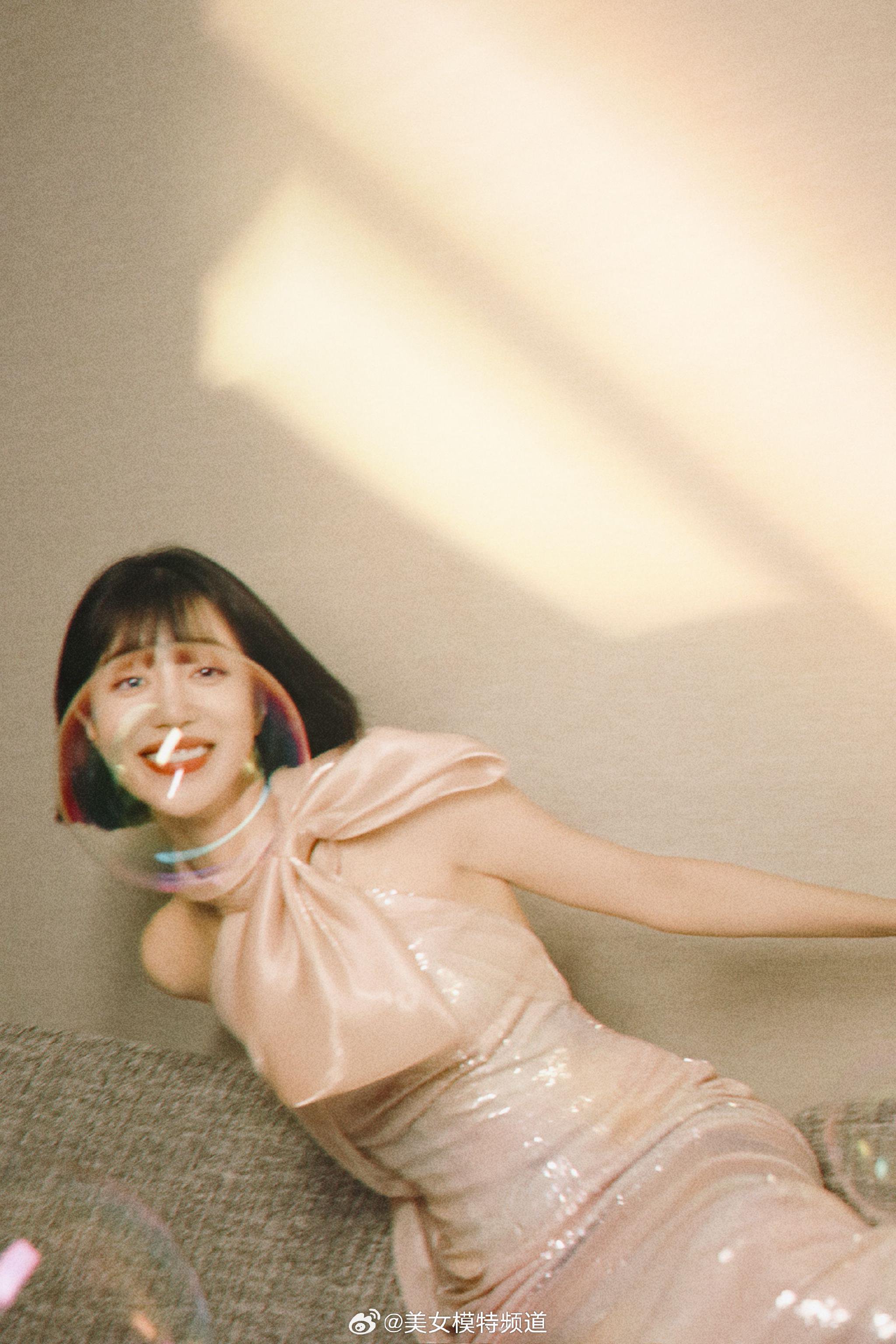 李溪芮彩虹柔光乘风一夏