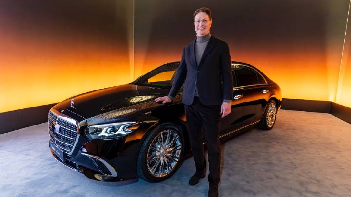 新一代梅赛德斯-奔驰S级轿车全球首秀，康林松接受采访