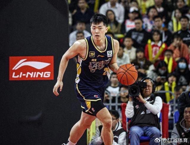 广东惨遭逆转揪出三毒瘤！2水货外援+软脚锋线，杜锋真是看走眼了