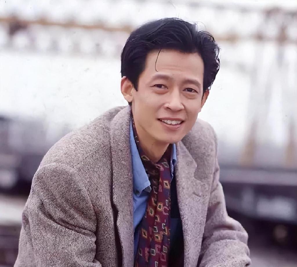 表面是演员，实际是大学老师的6位明星，他们的学生占半个娱乐圈休闲区蓝鸢梦想 - Www.slyday.coM