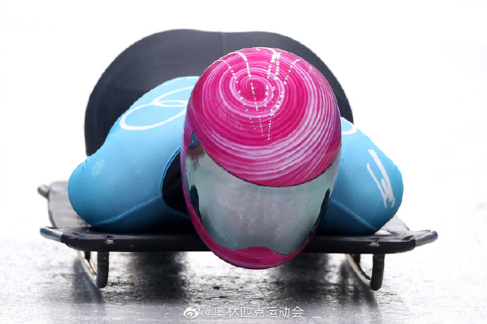 危险性高!头盔是钢架雪车运动员的另一面休闲区蓝鸢梦想 - Www.slyday.coM 危险性高!头盔是钢架雪车运动员的另一面休闲区蓝鸢梦想 - Www.slyday.coM