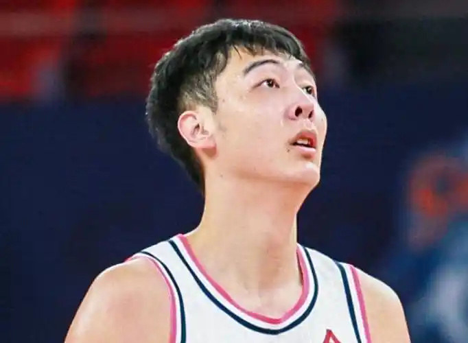 胖出大肚腩，张明池官宣，加盟新球队，薪水曝光，杜锋祝福