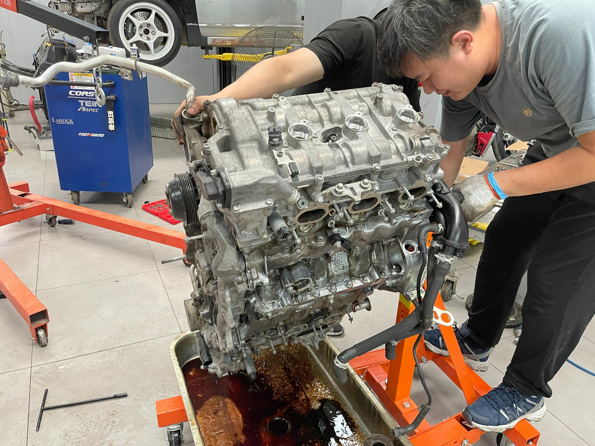 万万没想到,保时捷997.2的3.8水平对置h6发动机,3万公里