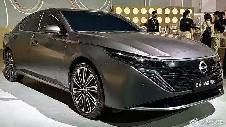 东风日产天籁·鸿蒙座舱版正式下线 今年四季度上市