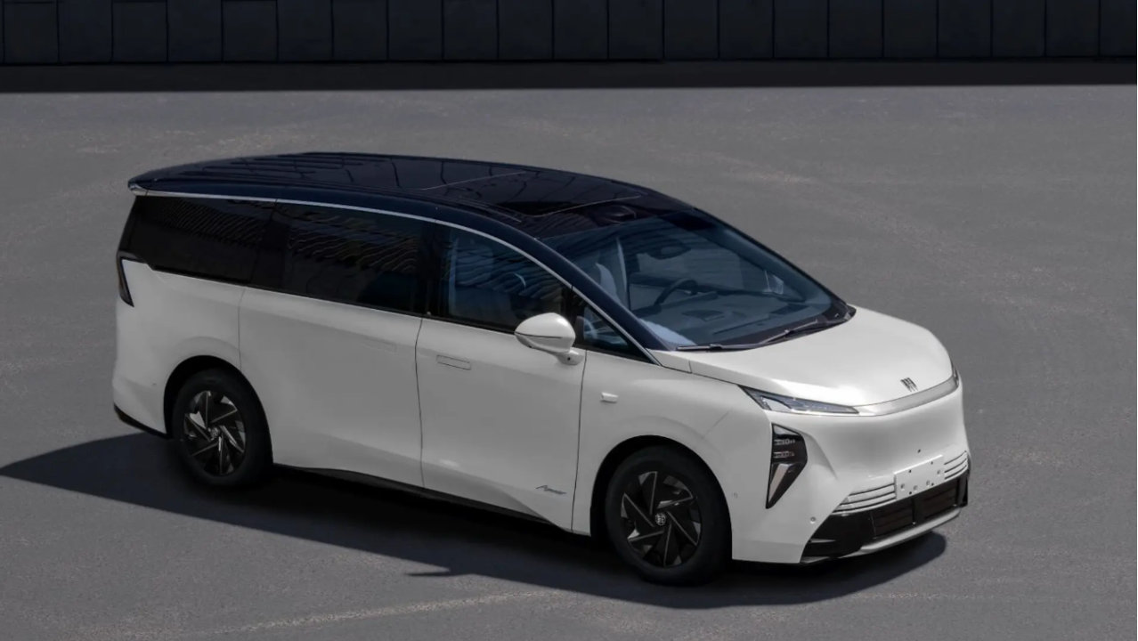 别克至境世家纯电版曝光！车宽2米超GL8和世纪，预计配100度电池