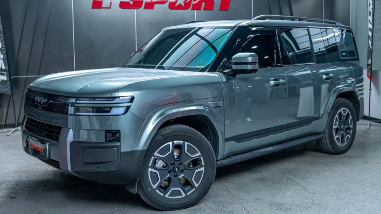 原装轮毂无需法兰方程豹钛7升级SL6六活塞刹车案例分享