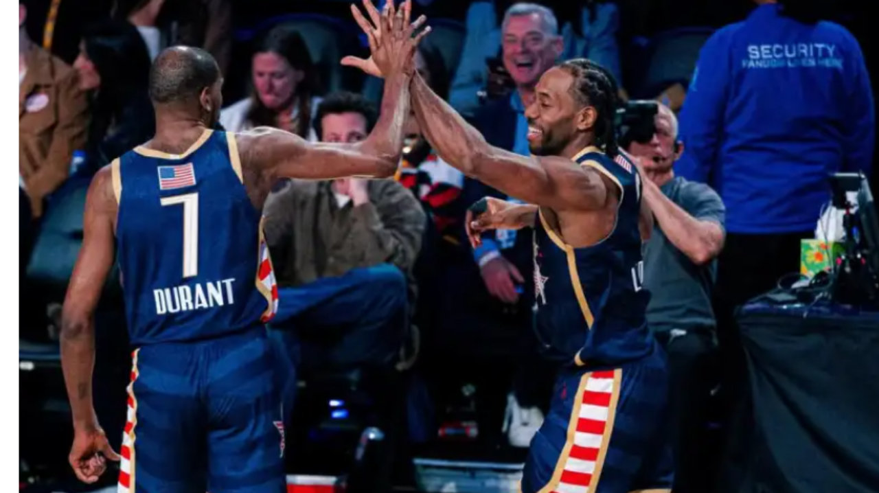 休媒都赞小卡生涯最佳一季！蒂格直言巅峰卡不逊KD 铁林盼雄鹿追他