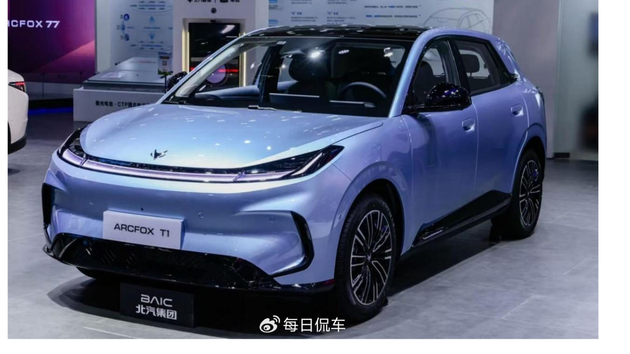 双T已就位，品质再升维，极狐登陆广州车展，王牌车型戳中用户心巴