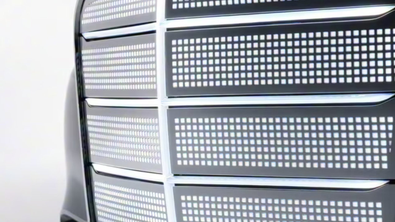 全新奔驰S级零部件曝光，强大气场，遥遥领先