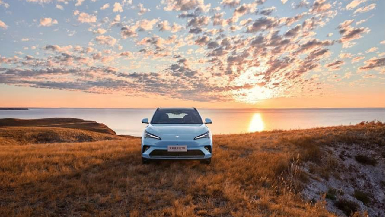 极狐全新阿尔法T5：12万级家用SUV的全能之选