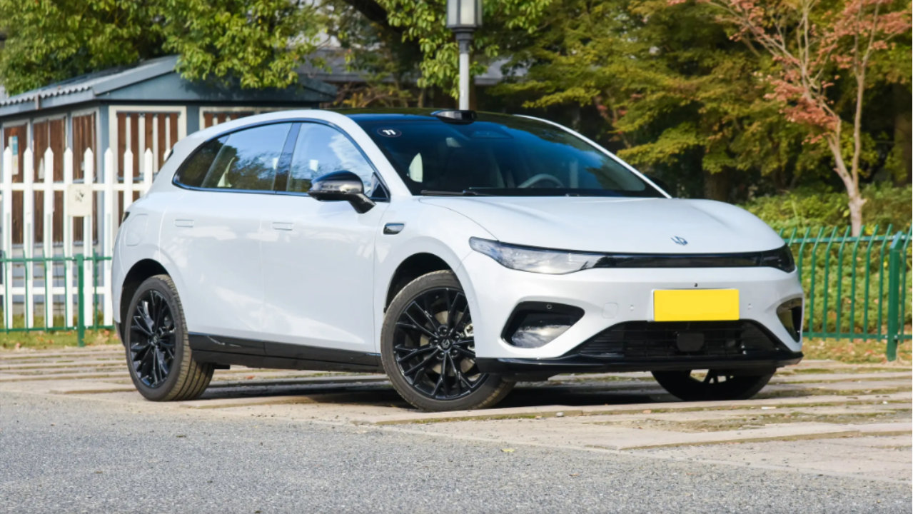 上市3天销量就突破7000台，零跑Lafai5到底值不值得买？