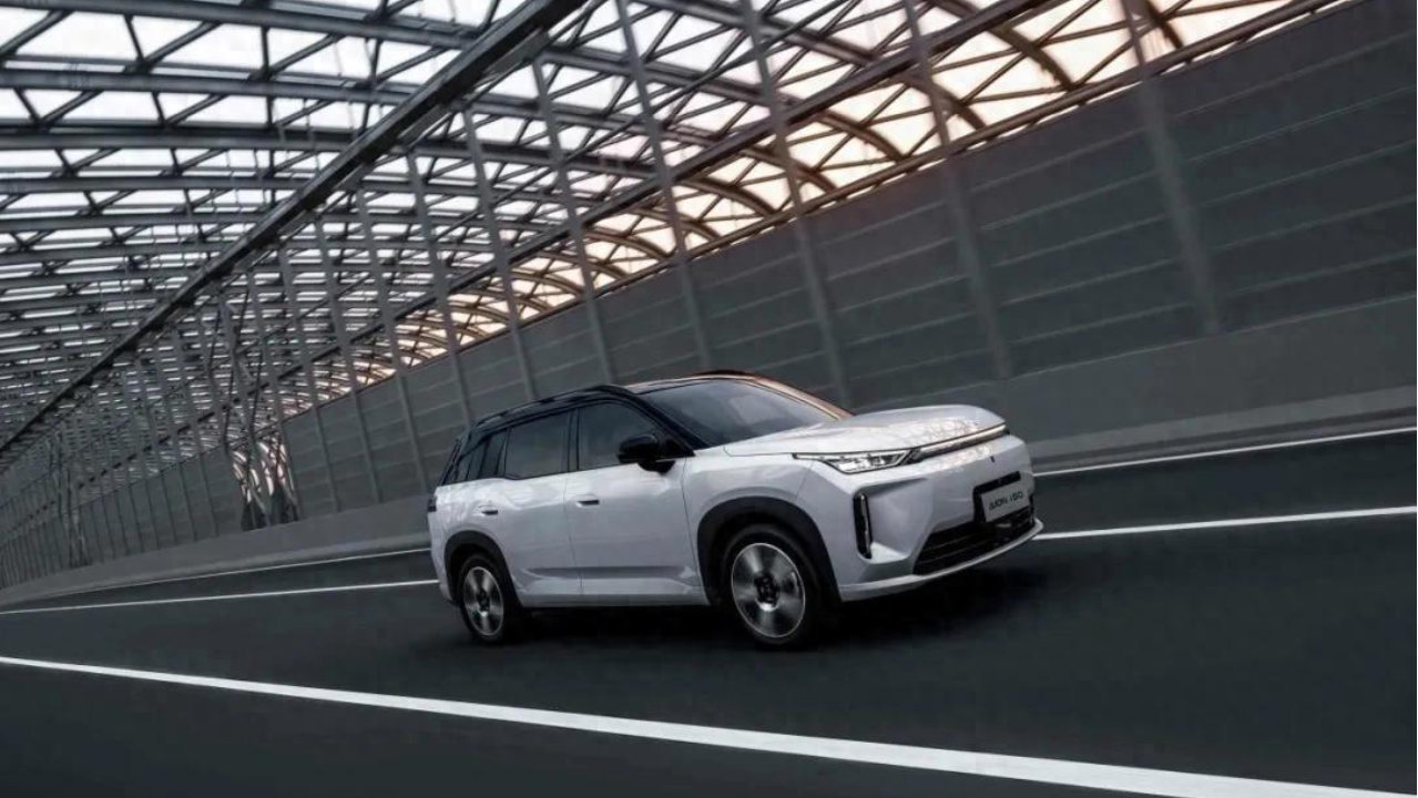 昊铂埃安合并首月，他们凭什么在寒冬里“热气腾”？