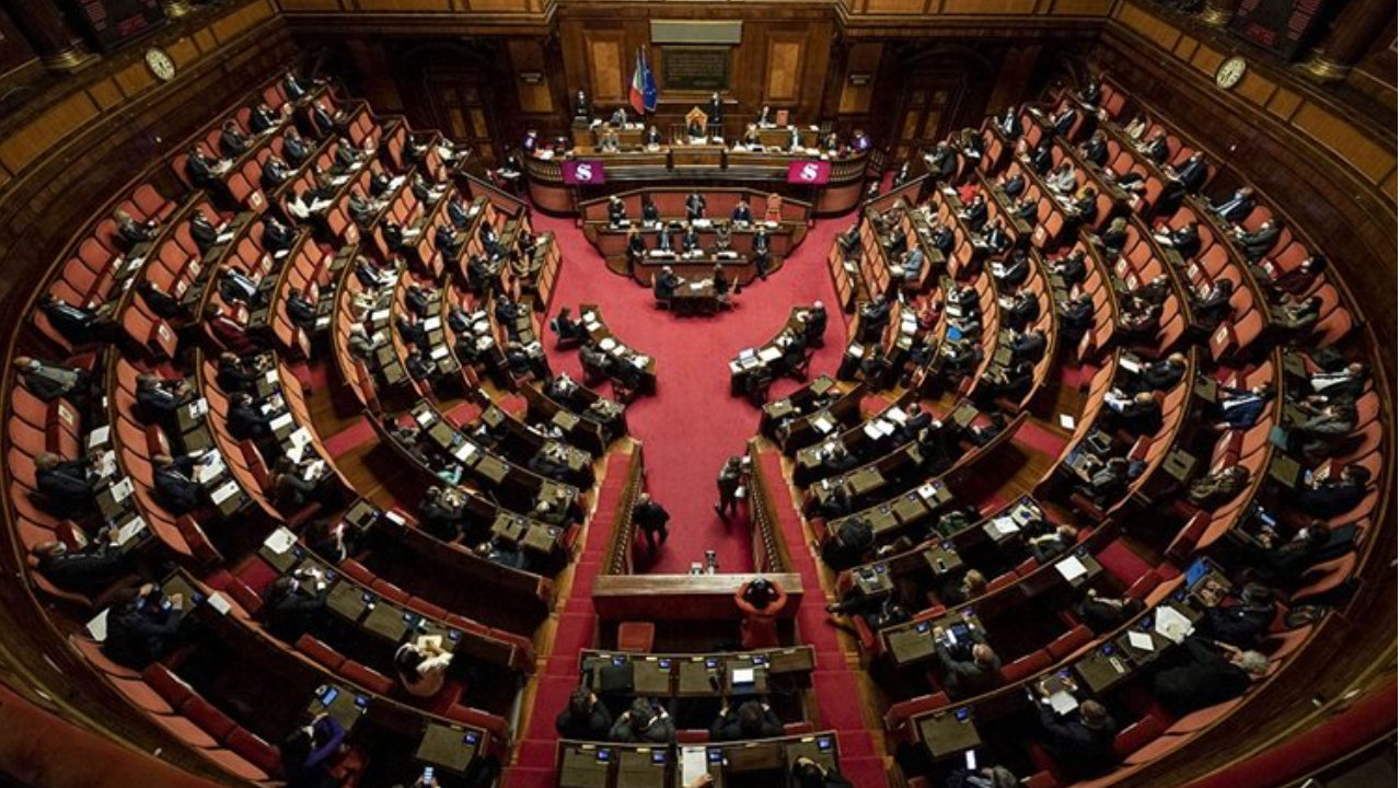 美国推进收紧隐藏门把手监管，特斯拉恐受影响