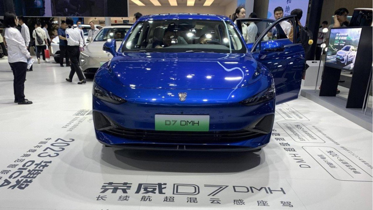 车机不更新、售后“踢皮球”，15位D7车主集体投诉上汽荣威